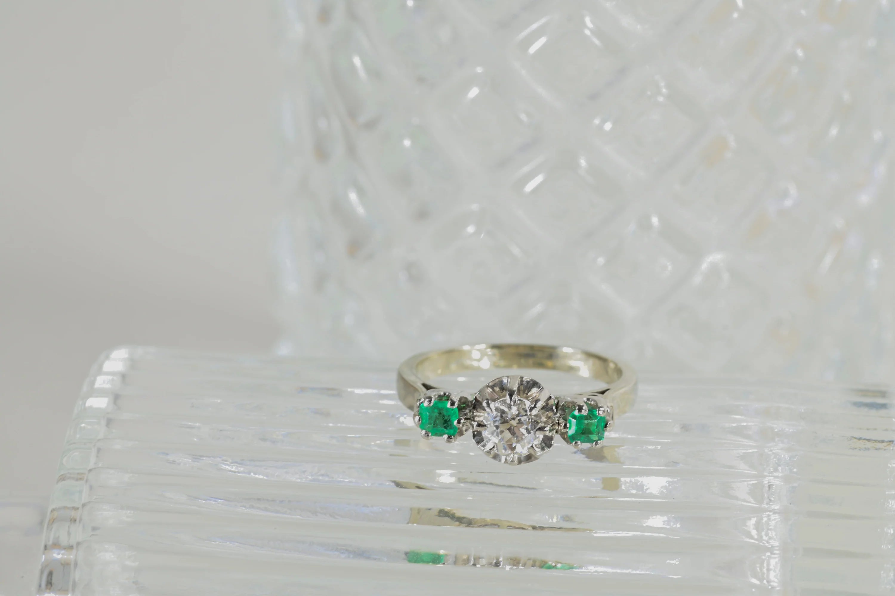 Emerald or Diamond: What Are Their Differences?