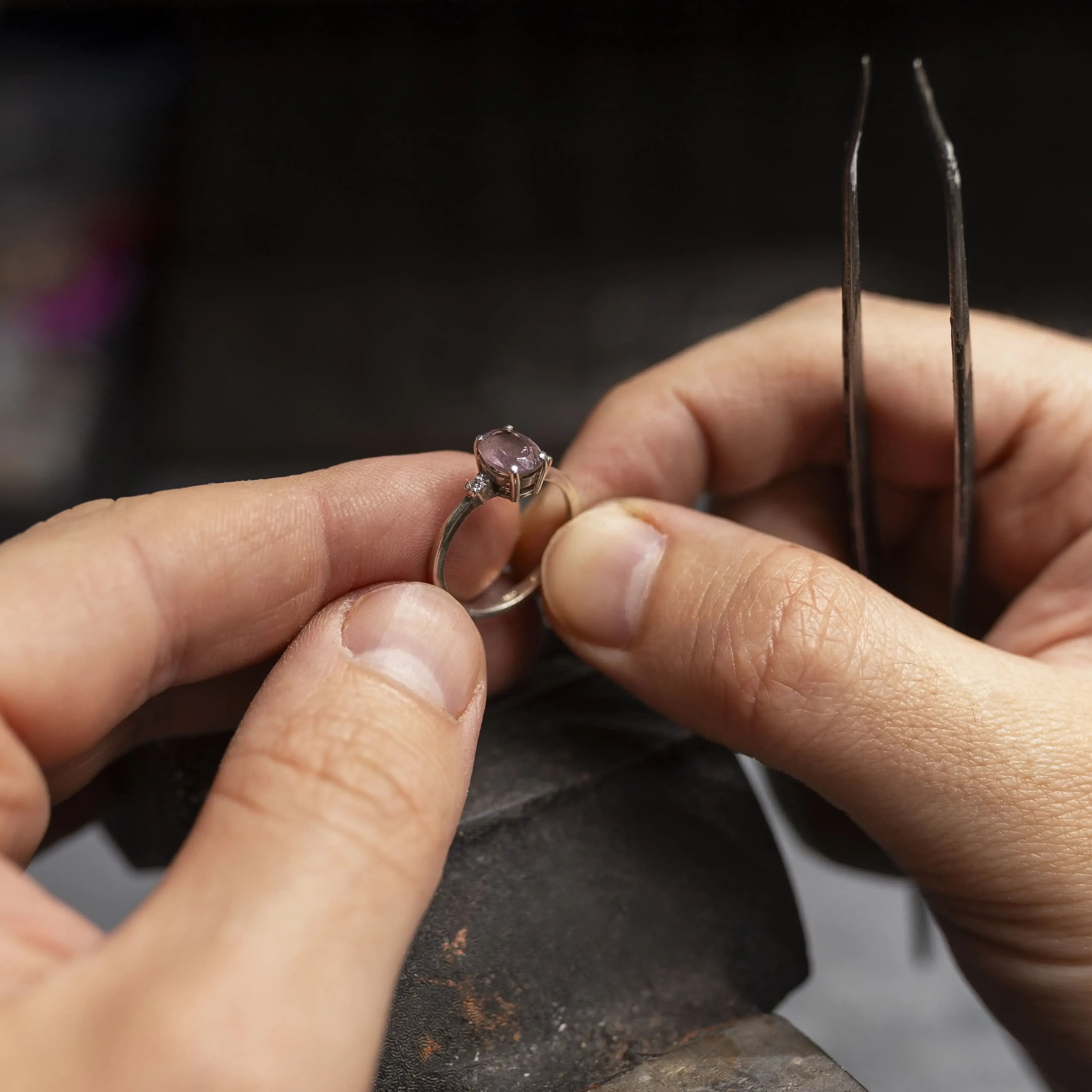 What is goldsmithing? Goldsmithing: When Craftsmanship Leaves a Mark