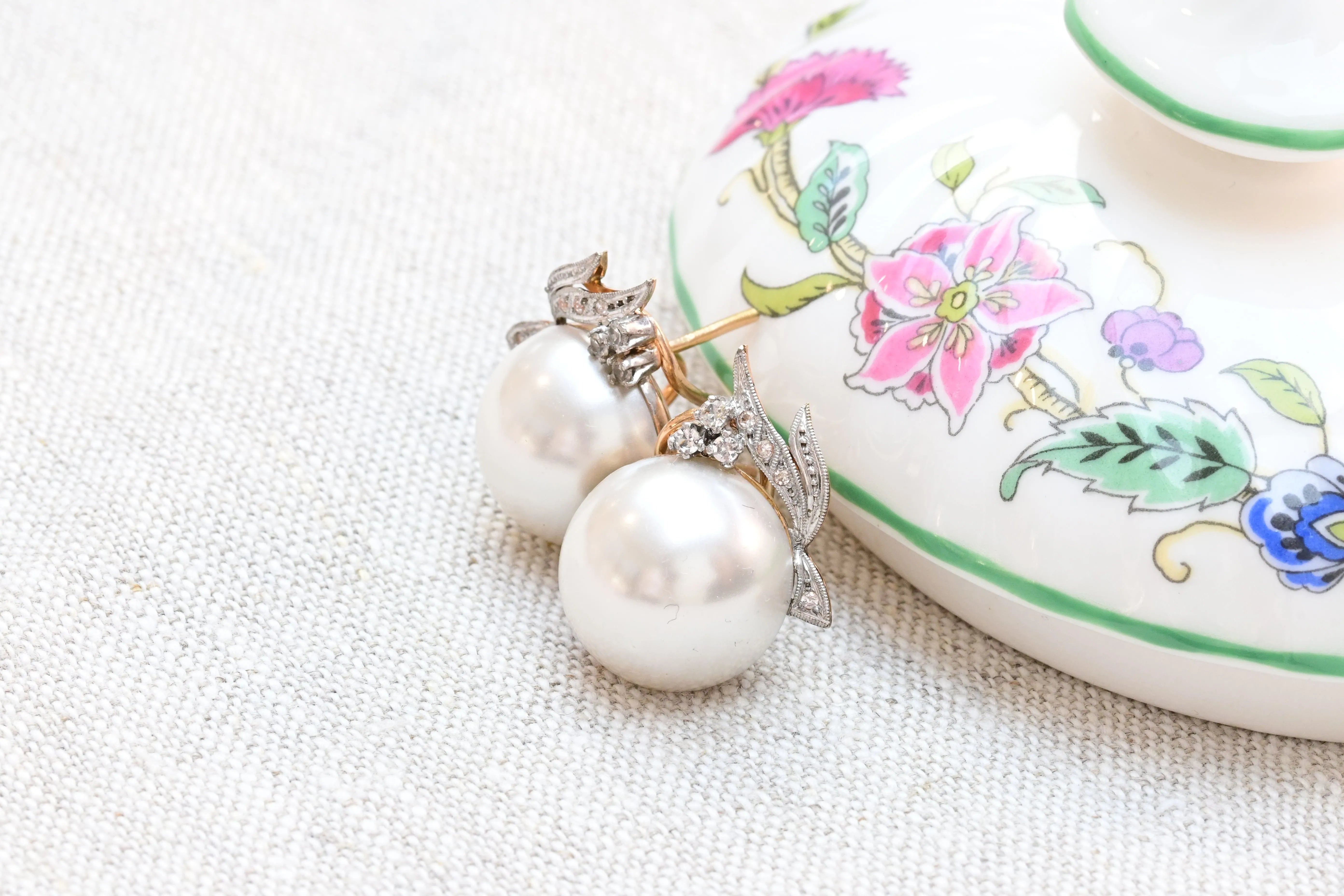 ANTIQUE & VINTAGE EARRINGS