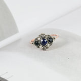Anillo Vintage con Zafiro y Seis Diamantes en Oro Rosa de 9K
