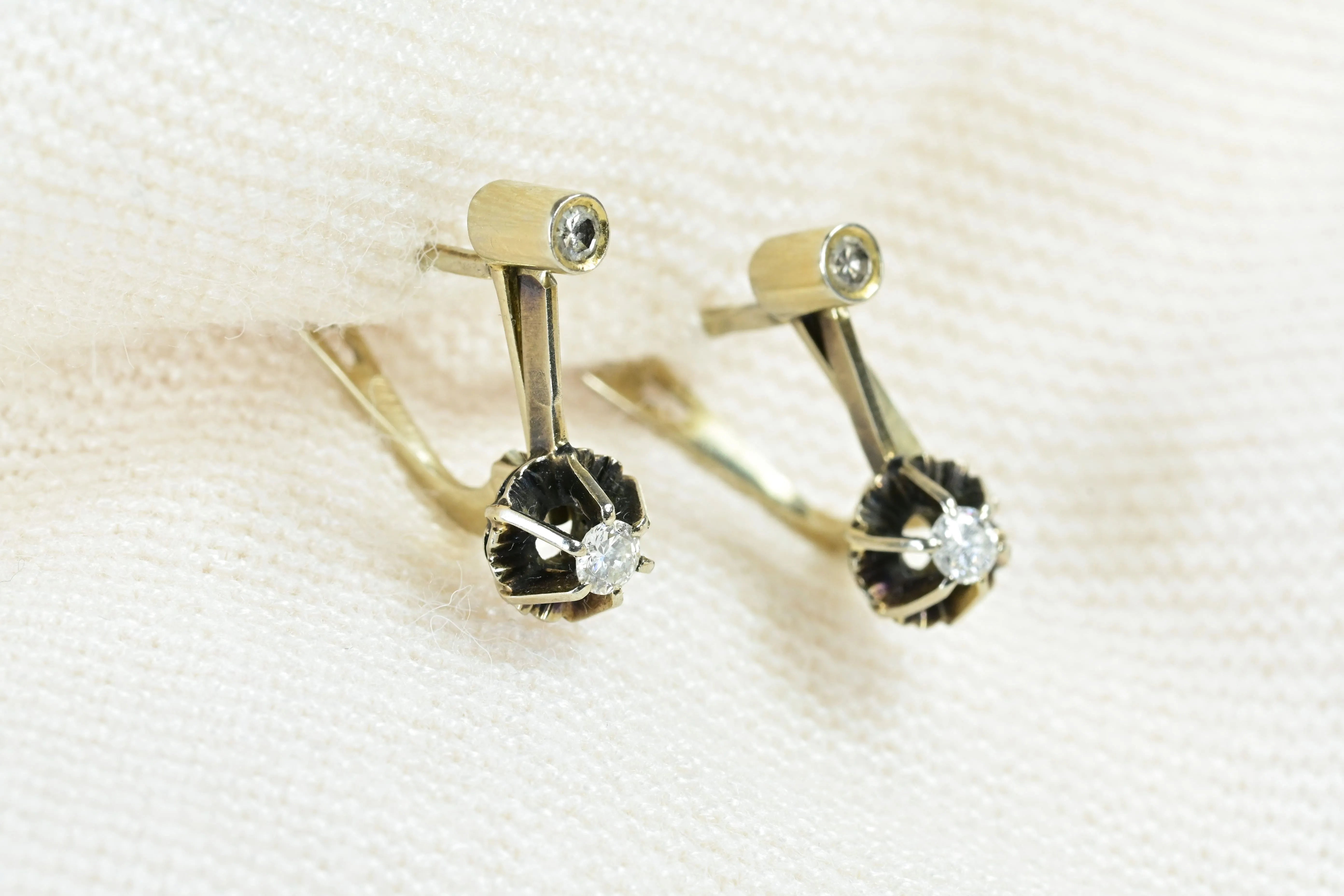 Vintage Diamond Earrings in 18K White Gold