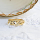 Vintage yellow gold ring with diamonds