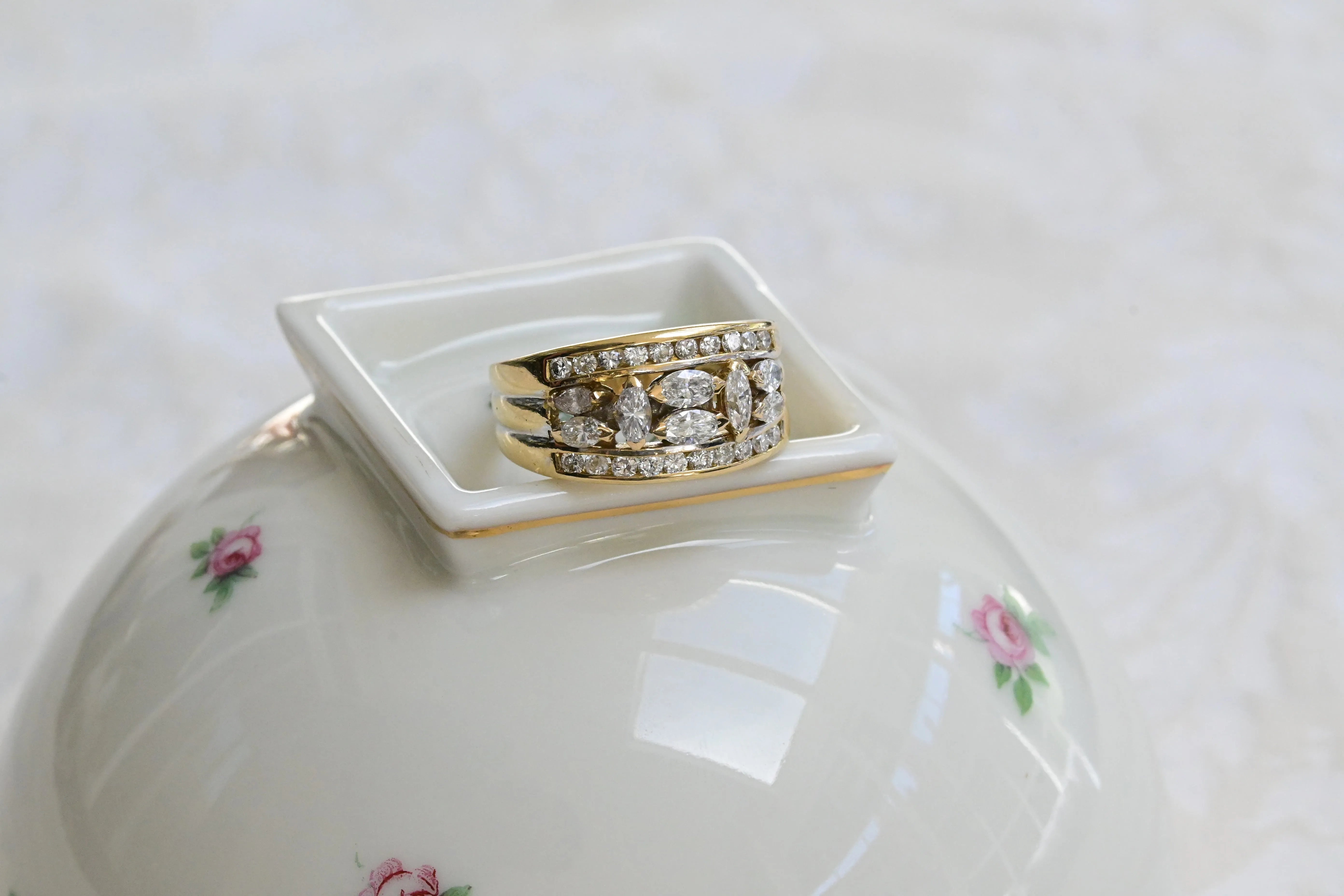 Vintage 50s yellow gold and diamonds ring