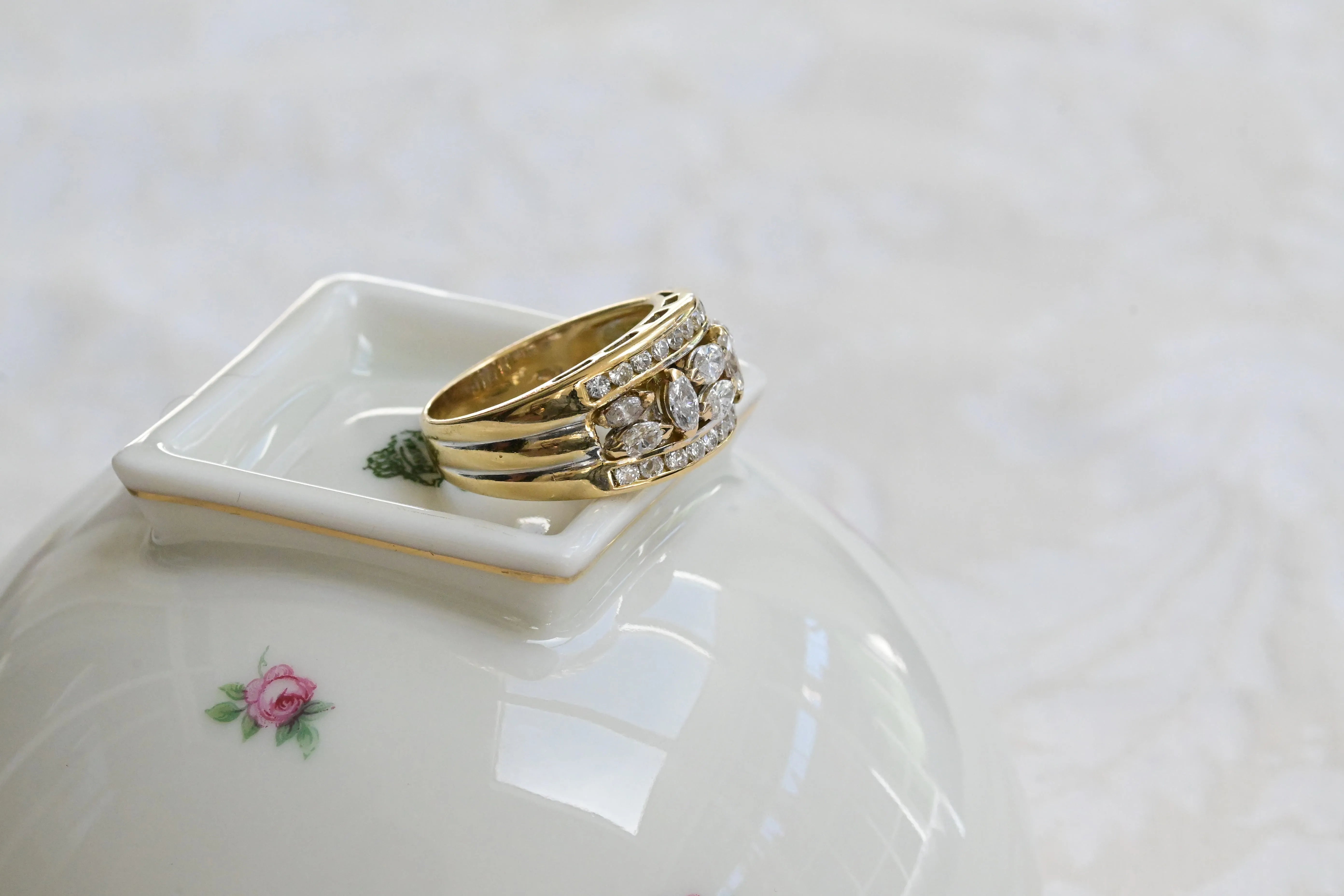 Vintage 50s yellow gold and diamonds ring
