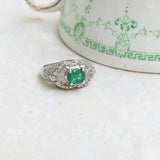 Anillo Cluster Vintage de Esmeralda y Diamantes