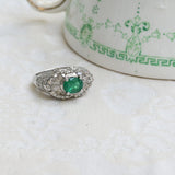 Anillo Cluster Vintage de Esmeralda y Diamantes
