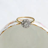 Anillo Vintage Floral con Diamantes