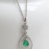 Collar de Esmeralda y Diamantes en forma de Gota