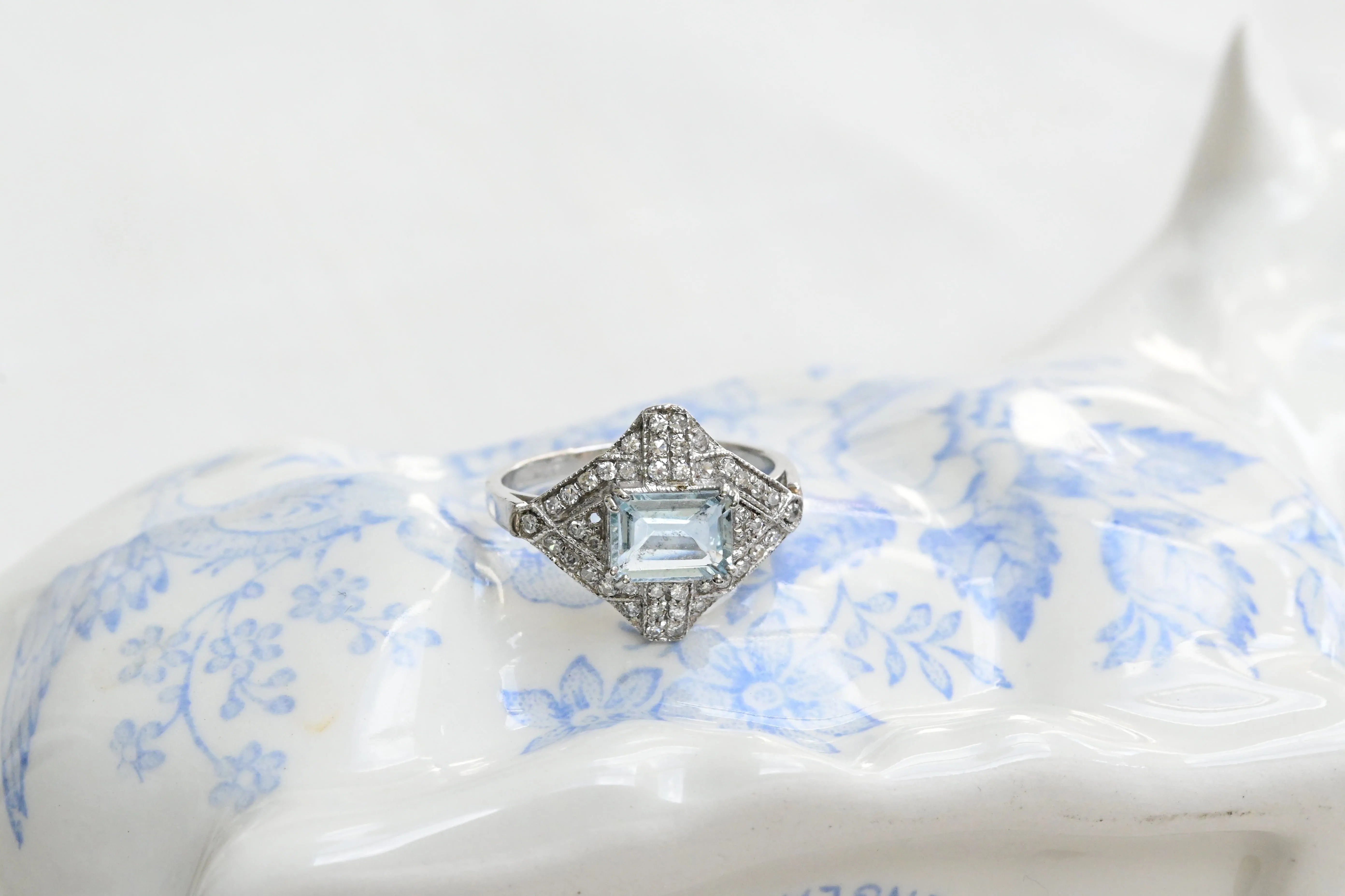 Vintage aquamarine ring