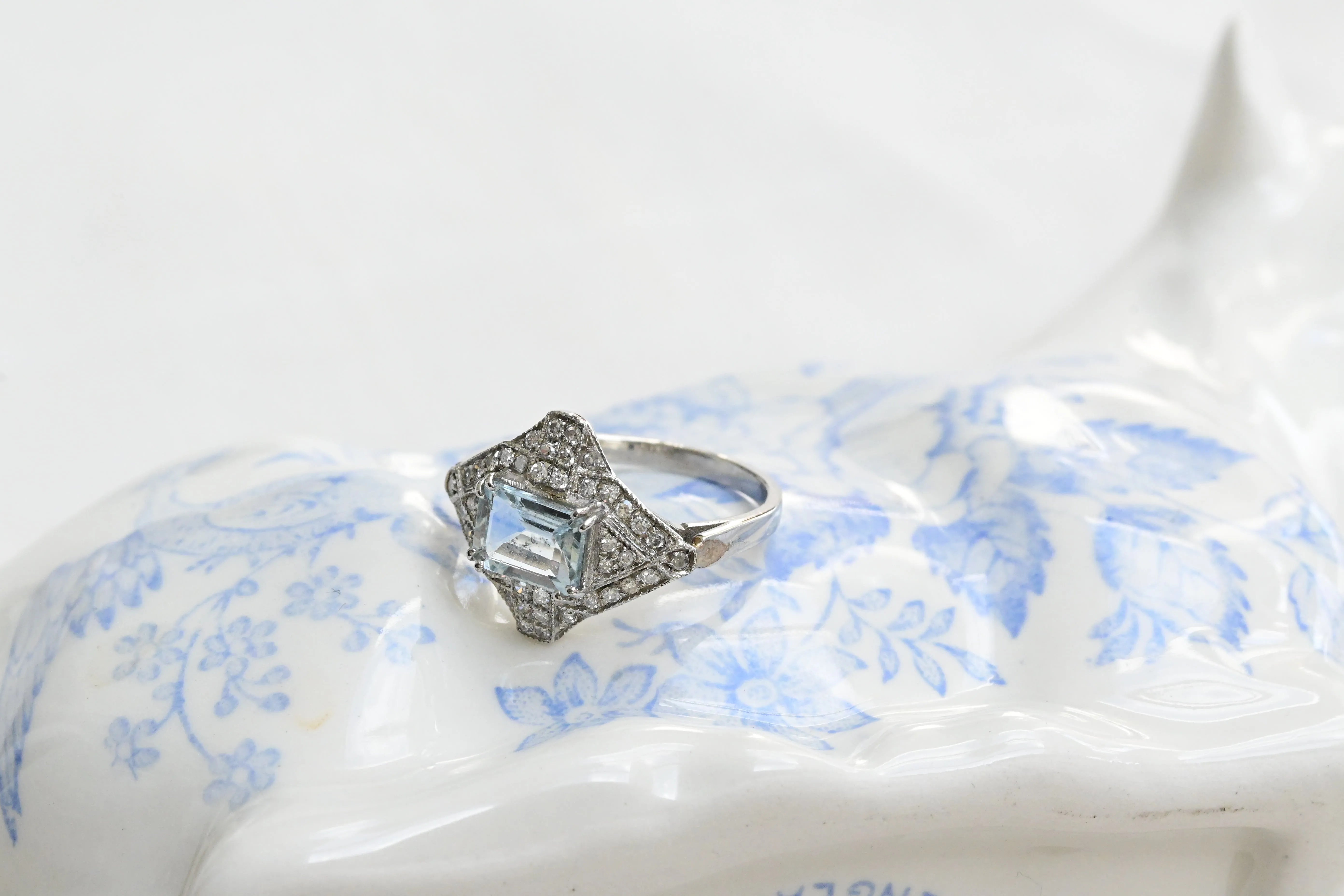 Vintage aquamarine ring