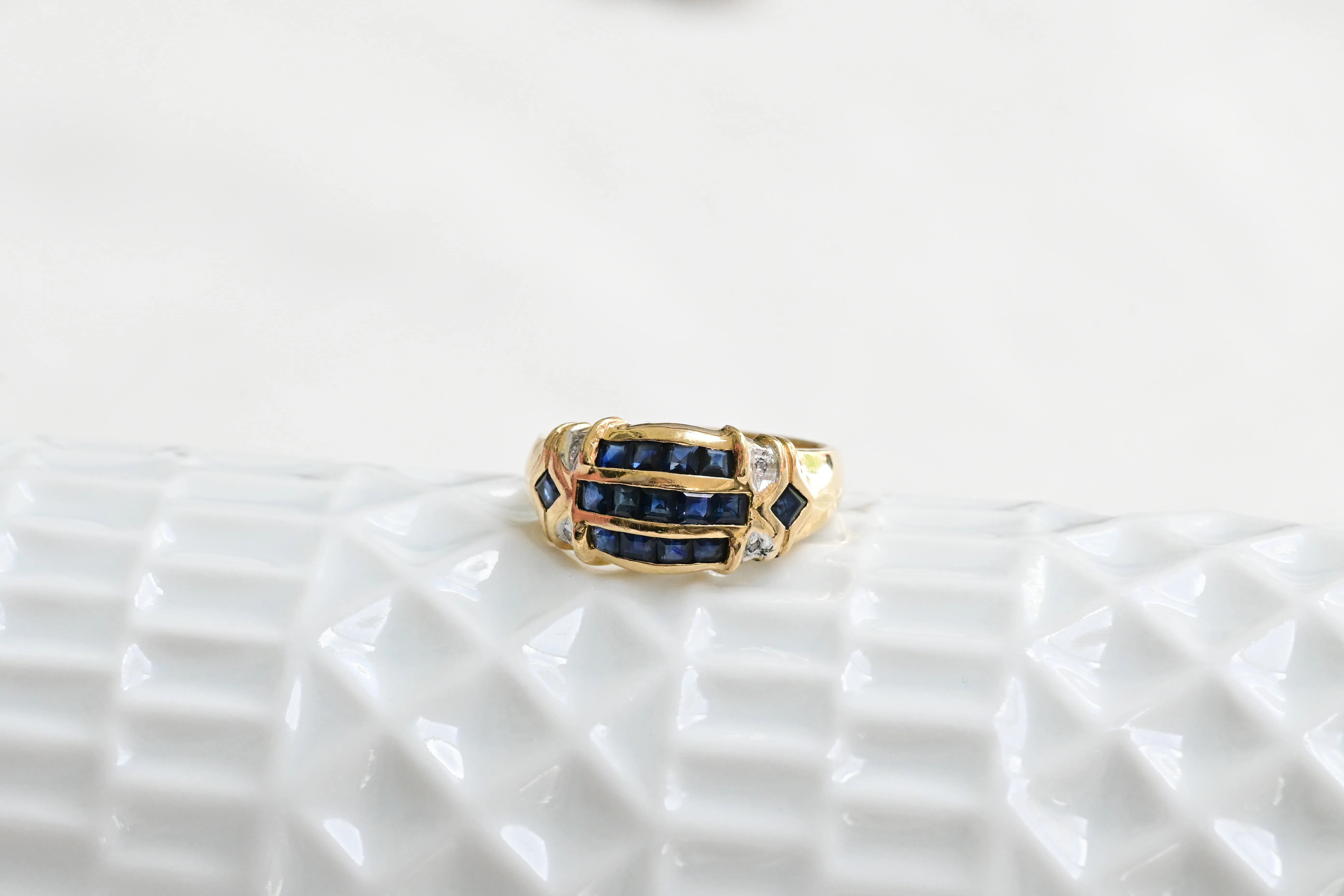Vintage mid century diamond and sapphire ring