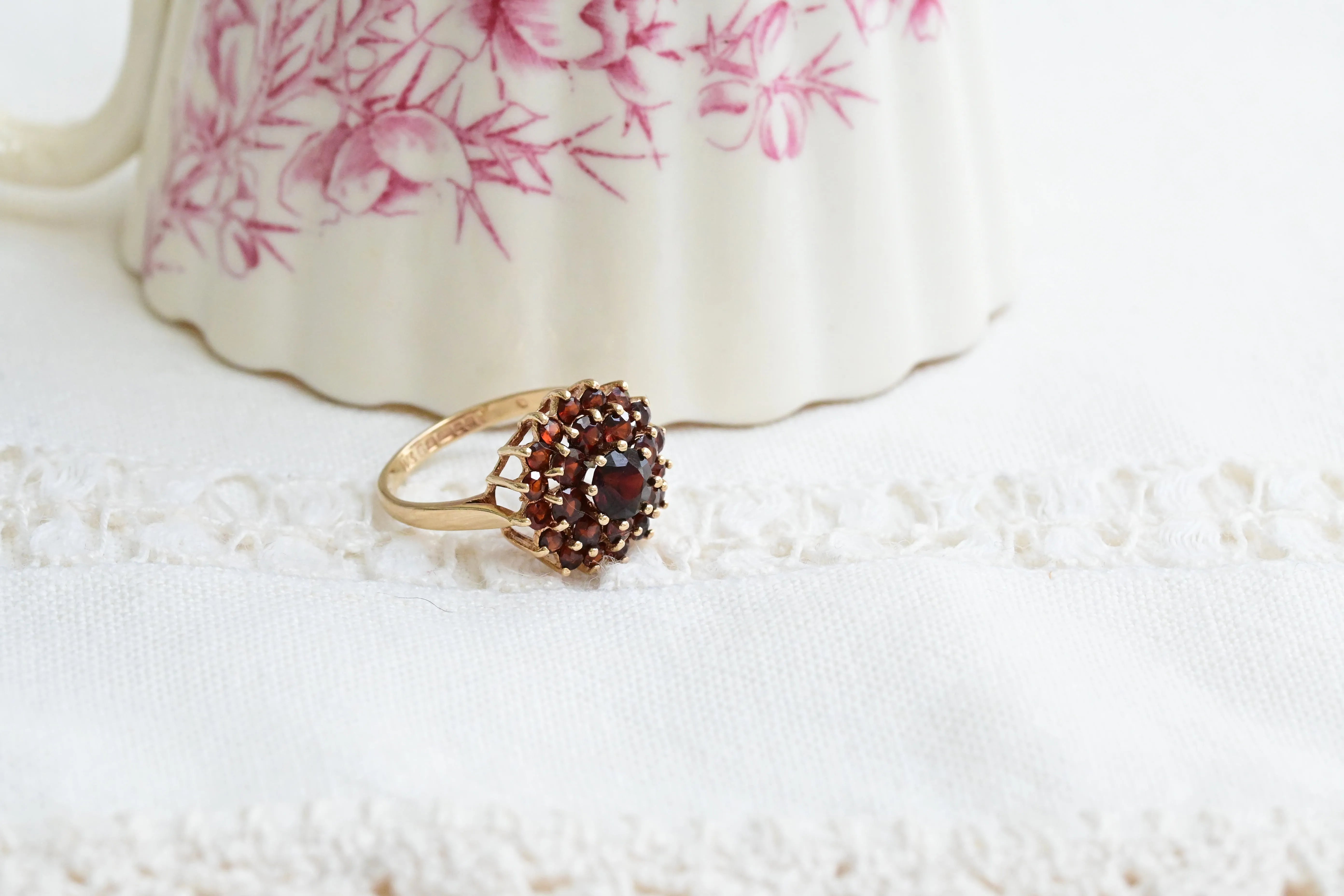 Vintage garnet rosette ring