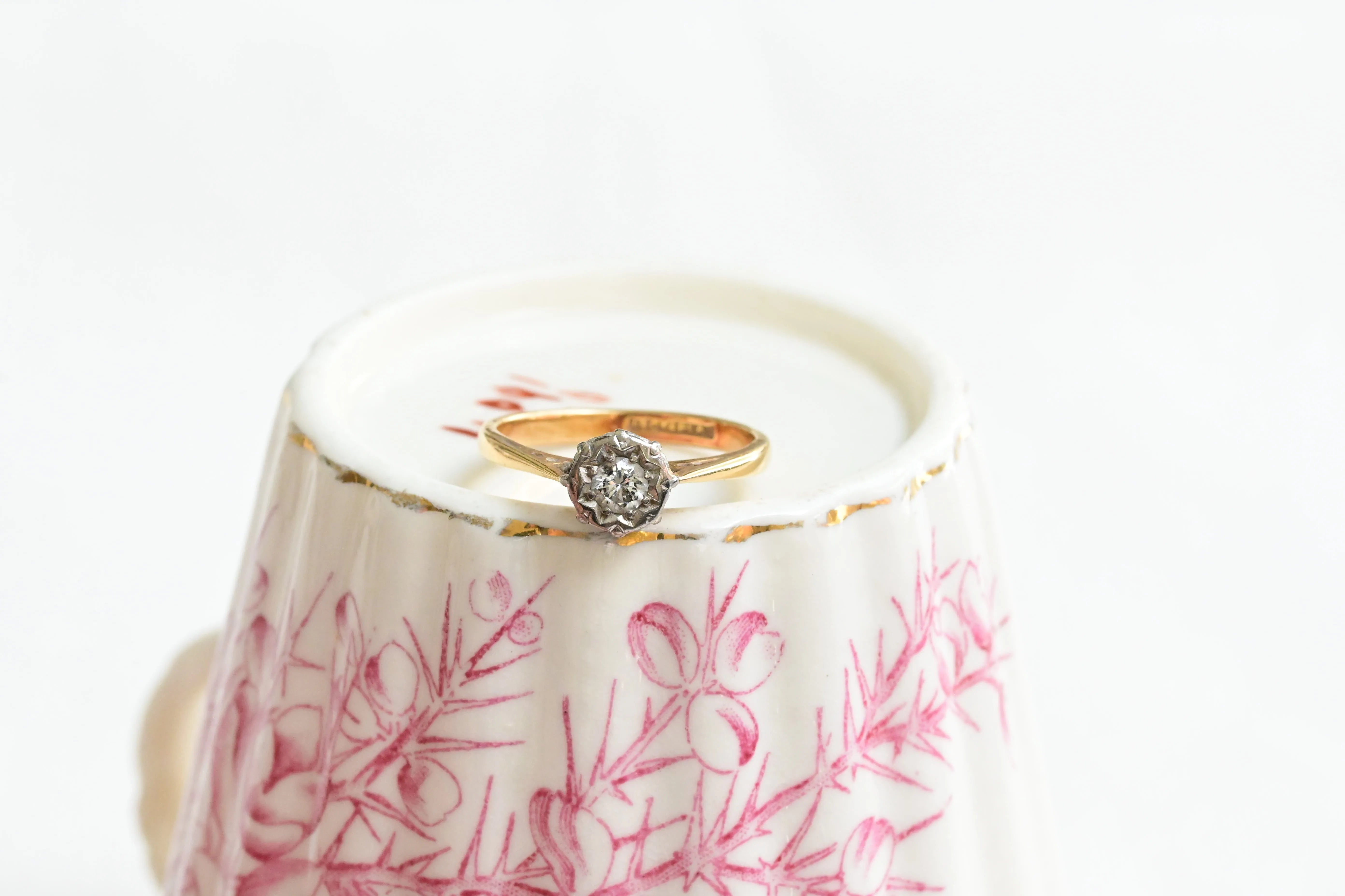 Vintage solitaire ring