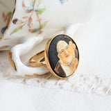 Bague en porcelaine moine asiatique du milieu du XXe siècle