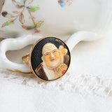 Bague en porcelaine moine asiatique du milieu du XXe siècle