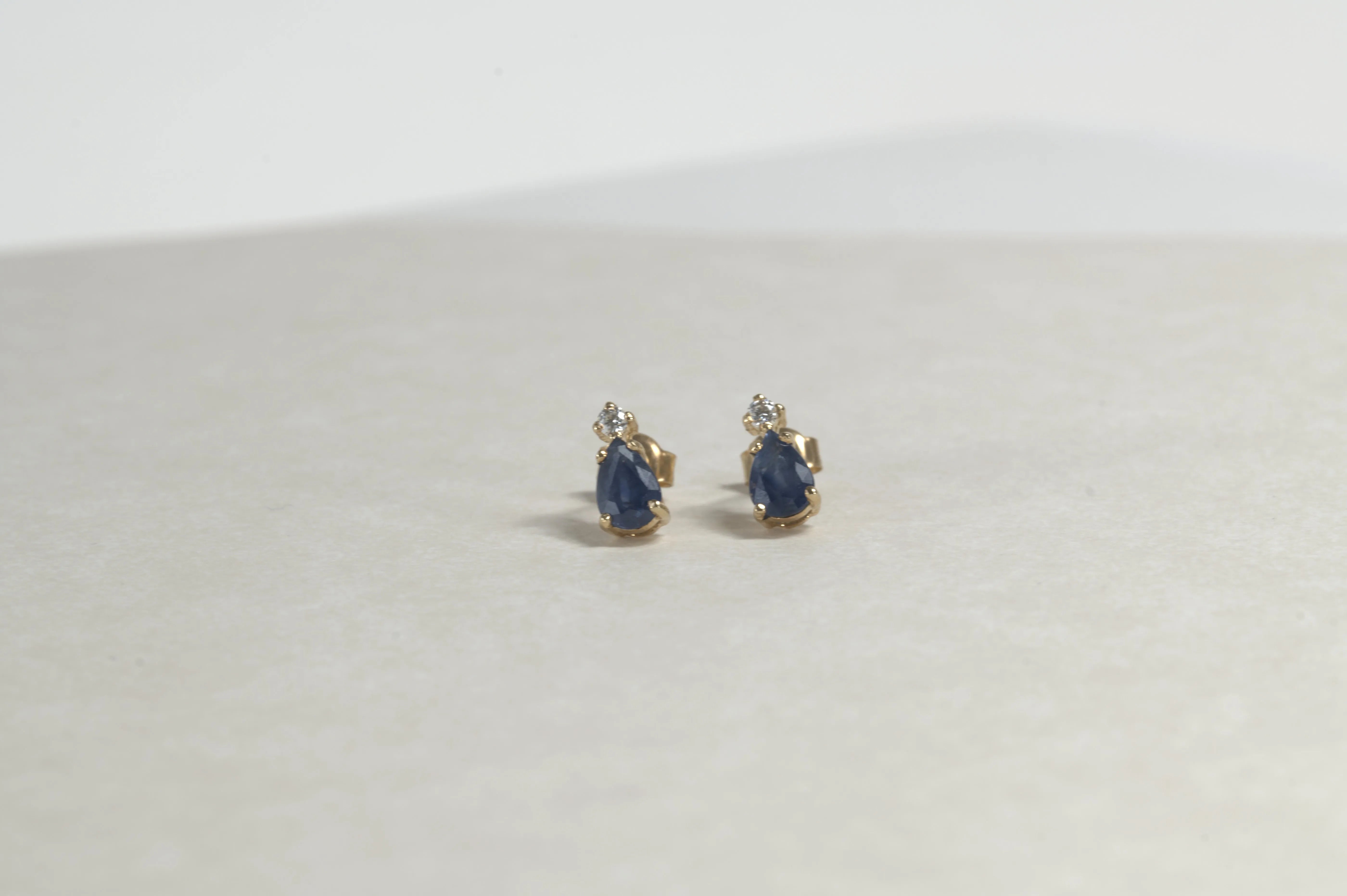Vintage pendant drop earrings