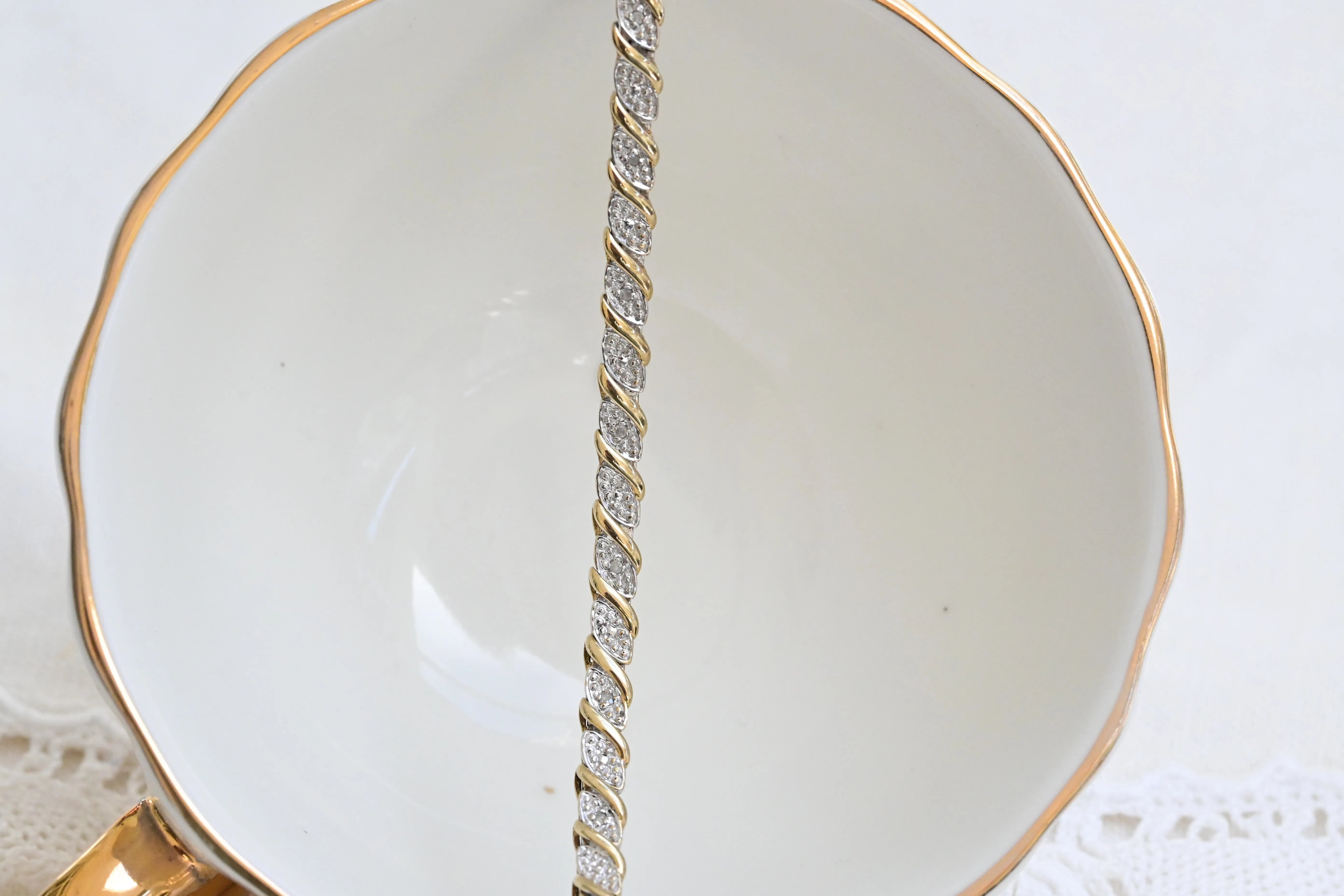 Vintage bicolor twisted bracelet