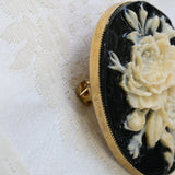 Floral camafeo brooch