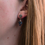 Boucles d'oreilles pendantes antiques en saphir