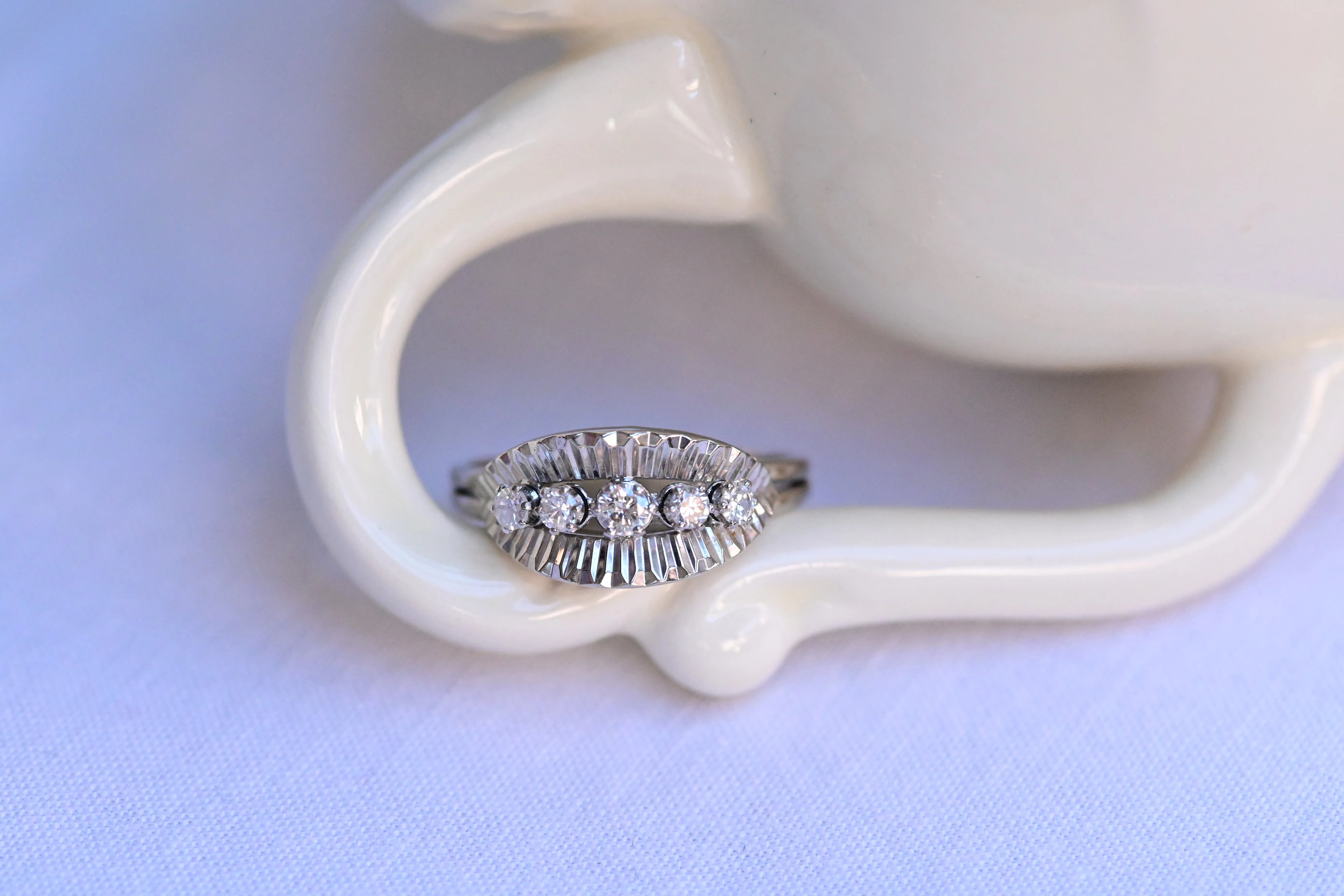 Cocktail Diamond Ring in 18K White Gold