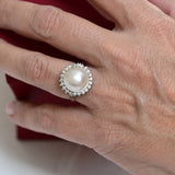 Vintage ring, with central Mabe pearl and diamonds