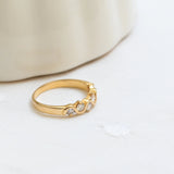 Vintage six diamond ring