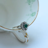 Bague vintage émeraude avec diamants