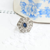 Art-Deco-Ring mit Saphir und Diamant