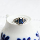 Vintage geometrijski prstan safirjem in diamanti