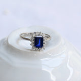 Vintage sapphire rosette